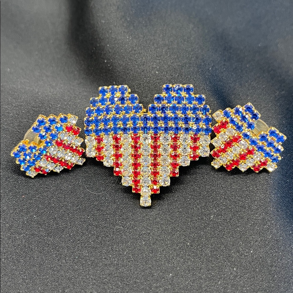 Rhinestone Heart USA Flag Brooch or hat pin and USA Flag Earringe - Picture 7 of 7
